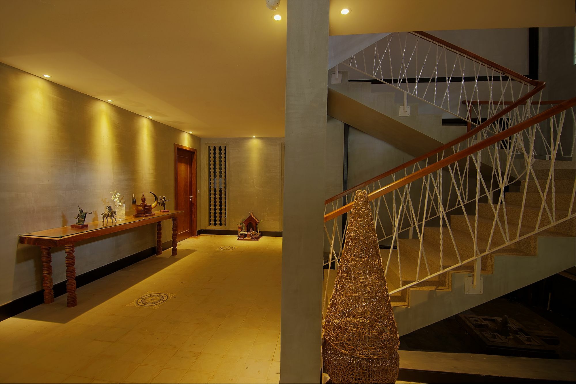 The Palm Boutique Hotel & Residence Phnom Penh Exterior photo